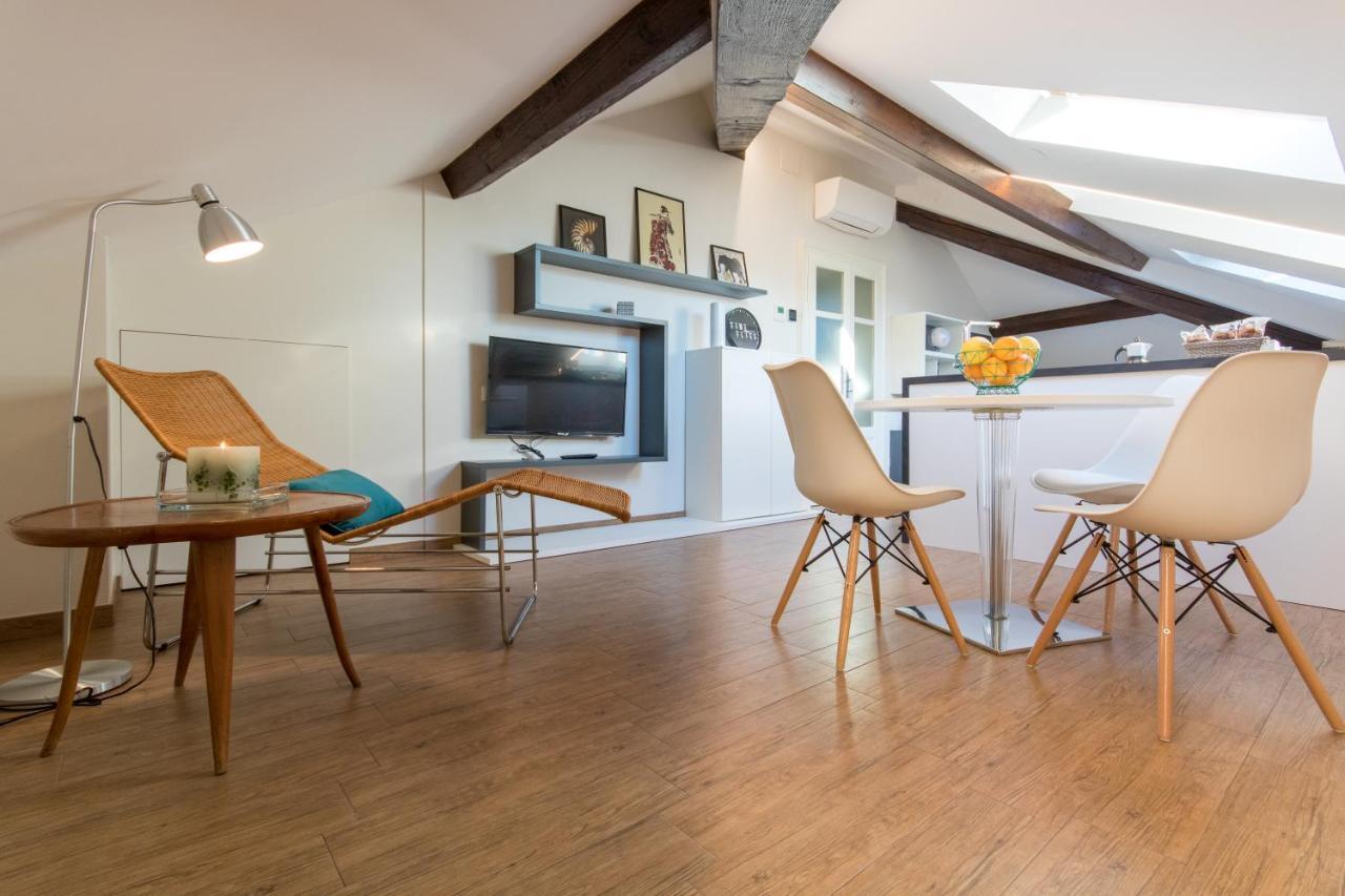Aqualago Casa Vacanze Suite Вербания Экстерьер фото