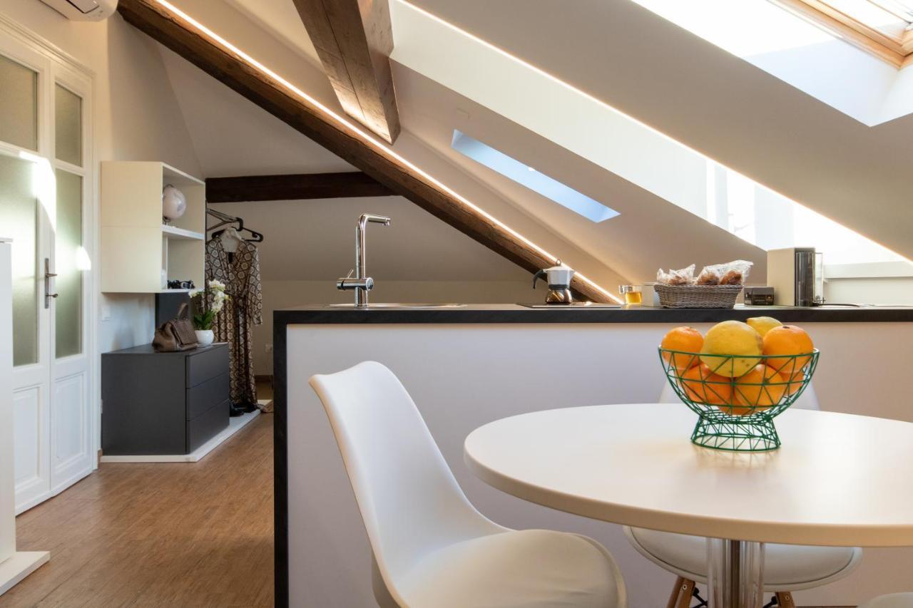 Aqualago Casa Vacanze Suite Вербания Экстерьер фото